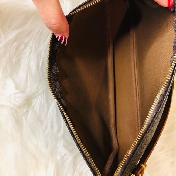 ‼️Sold‼️Louis Vuitton Pochette Accessoires - Picture 5 of 6